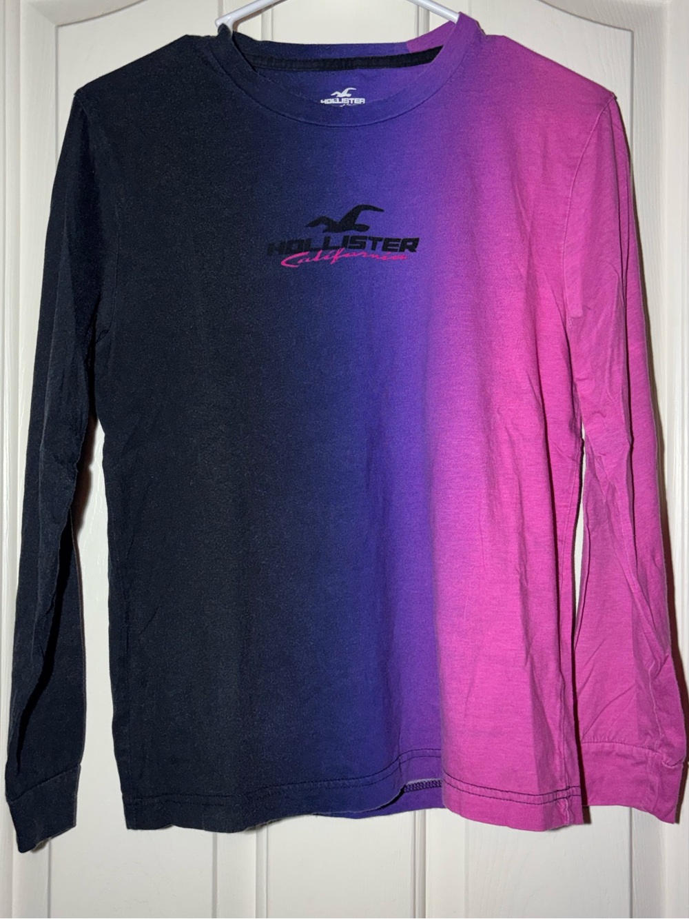 Hollister Mens Long-Sleeve Ombre Tee - Black & Pink
